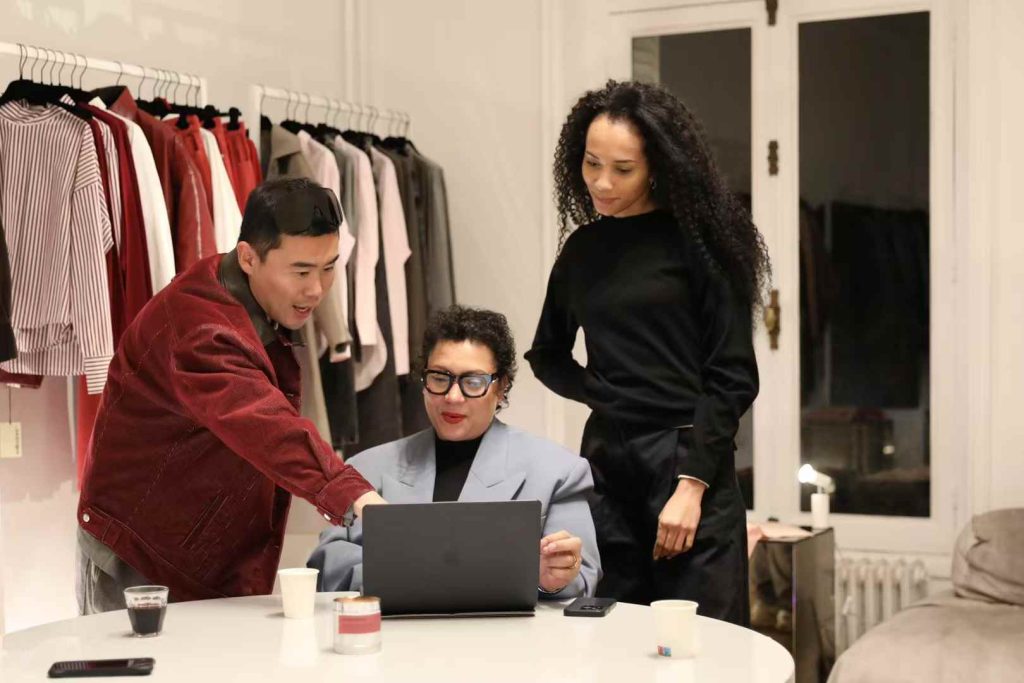FASHIONREAL国际时尚资源与品牌连接 FASHIONREAL国际时尚资源与品牌连接